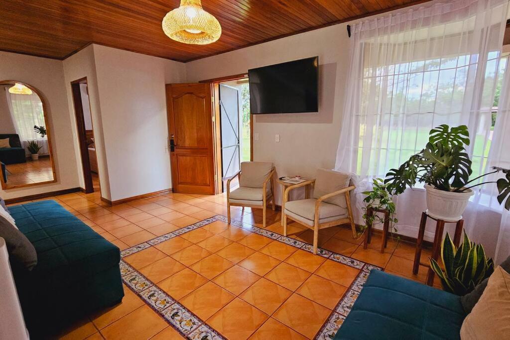 Casa Roble Fortuna La Fortuna Extérieur photo