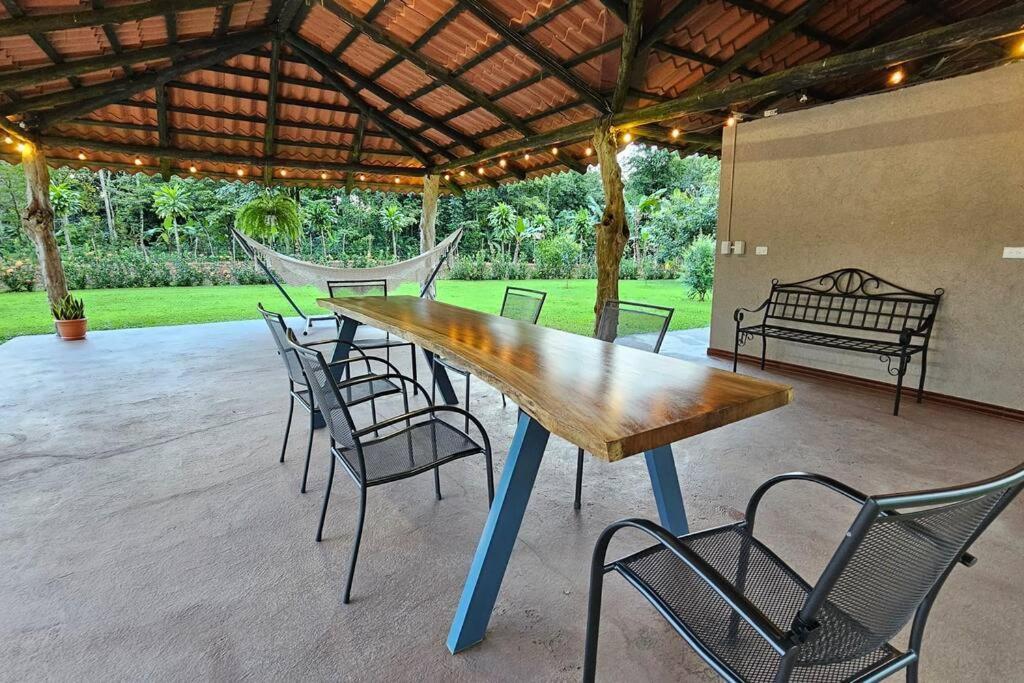 Casa Roble Fortuna La Fortuna Extérieur photo