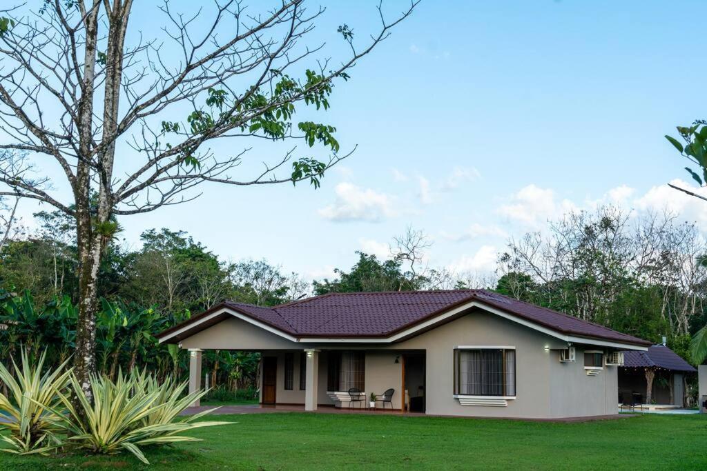 Casa Roble Fortuna La Fortuna Extérieur photo