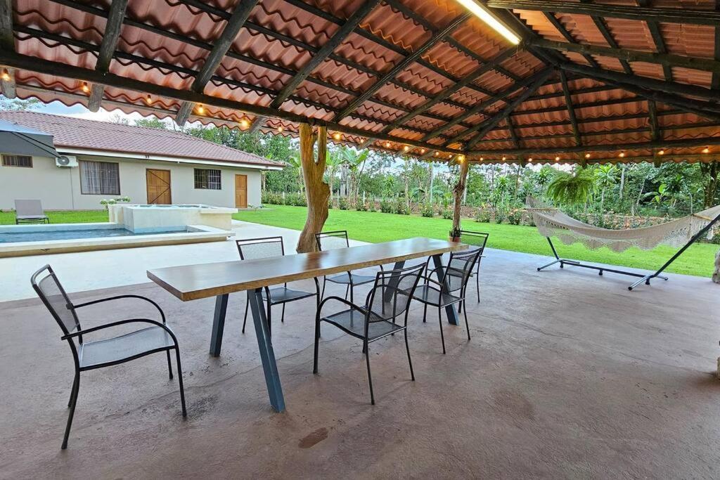 Casa Roble Fortuna La Fortuna Extérieur photo